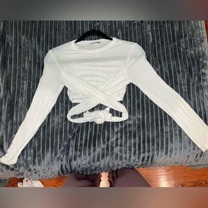 Fashion Nova Long Sleeve Crop Top